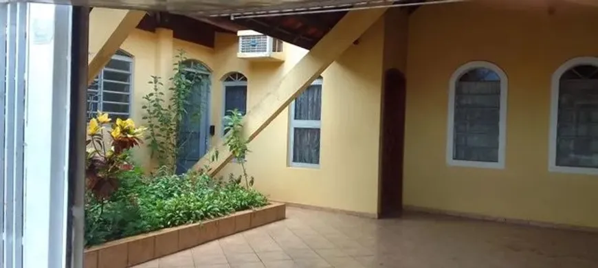 Foto 1 de Casa com 3 Quartos à venda, 276m² em Vila Carolina, Bauru