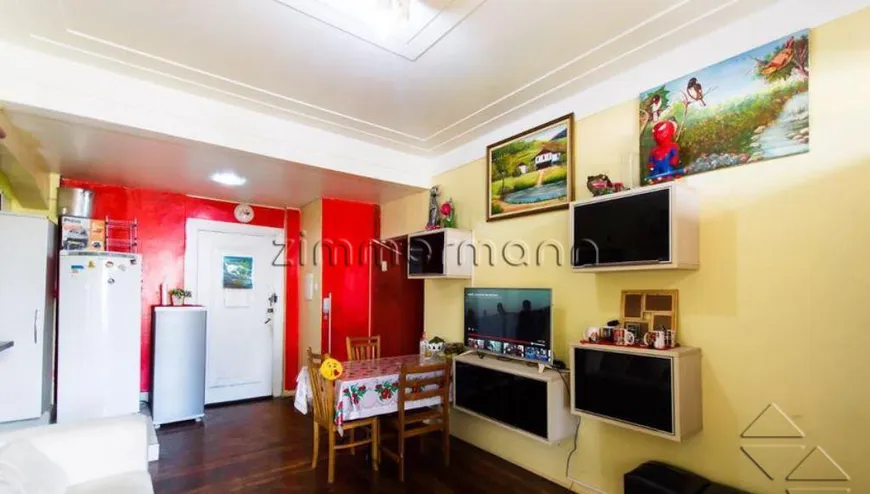 Foto 1 de Apartamento com 3 Quartos à venda, 83m² em República, São Paulo