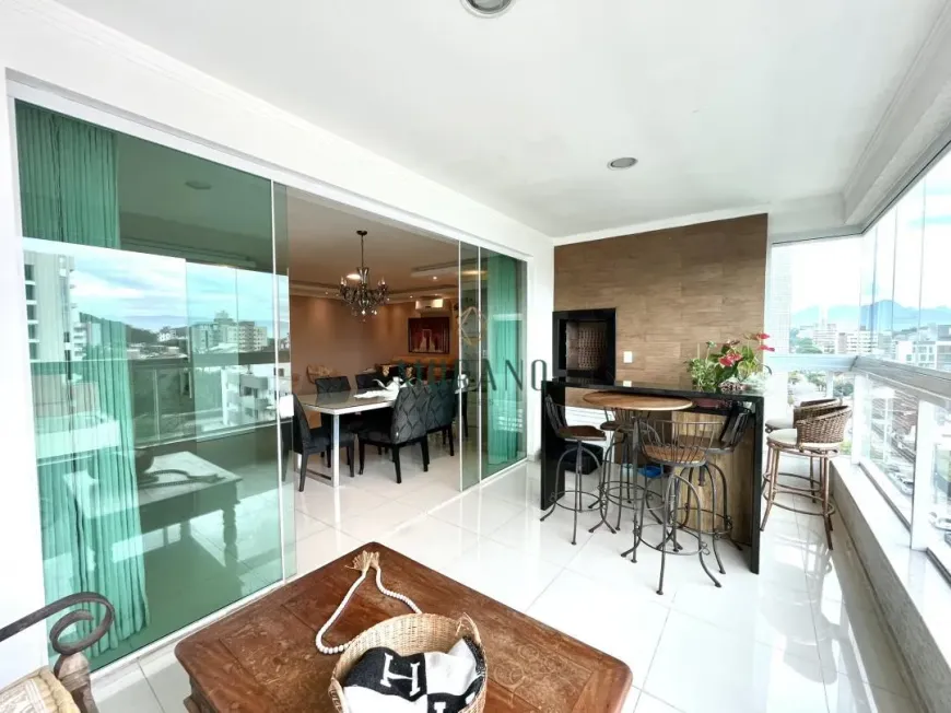 Foto 1 de Apartamento com 3 Quartos à venda, 145m² em Santo Antônio, Joinville