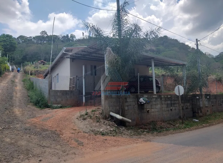 Foto 1 de Fazenda/Sítio com 2 Quartos à venda, 80m² em Rio Acima, Vargem