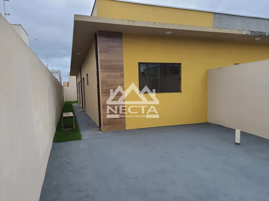 Foto 1 de Casa com 2 Quartos à venda, 64m² em Balneário dos Golfinhos , Caraguatatuba