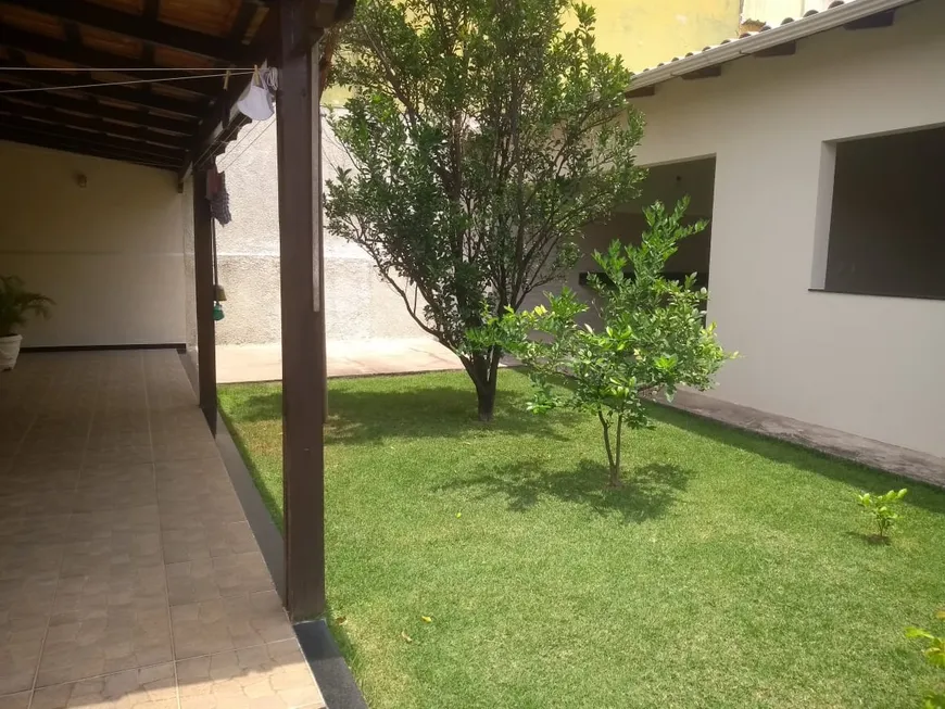 Foto 1 de Casa com 3 Quartos à venda, 240m² em Glória, Contagem