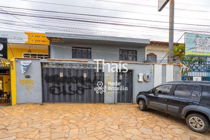 Foto 1 de Sobrado com 5 Quartos à venda, 400m² em Taguatinga Norte, Taguatinga