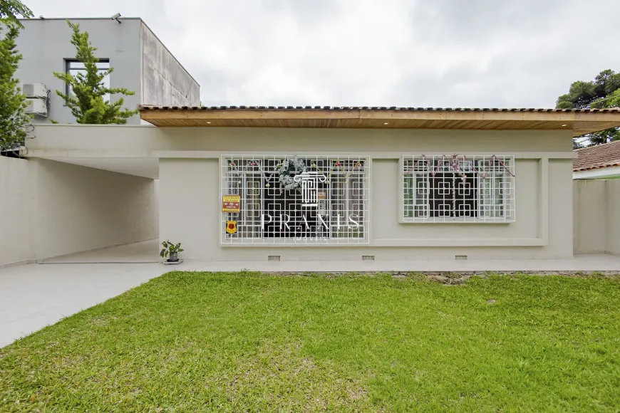 Foto 1 de Casa com 3 Quartos à venda, 230m² em Jardim Social, Curitiba