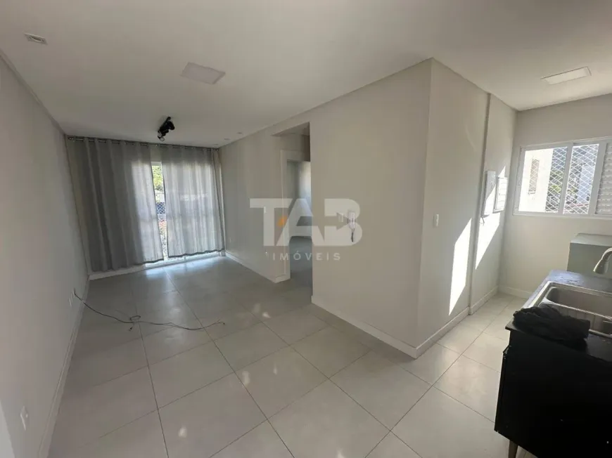 Foto 1 de Apartamento com 2 Quartos para alugar, 56m² em Praia dos Amores, Balneário Camboriú