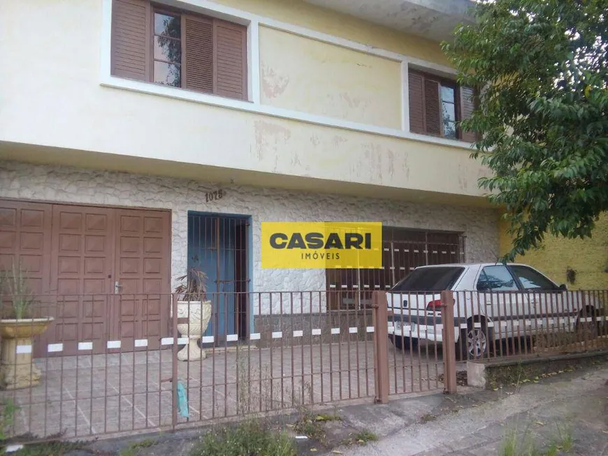 Foto 1 de Sobrado com 3 Quartos à venda, 131m² em Campestre, Santo André