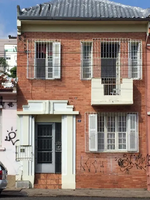 Foto 1 de Casa com 3 Quartos à venda, 79m² em Medianeira, Porto Alegre