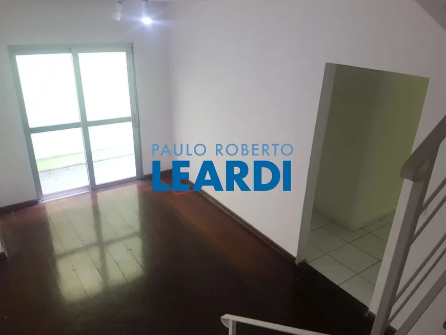 Foto 1 de Sobrado com 4 Quartos para alugar, 262m² em Vila Alpina, Santo André