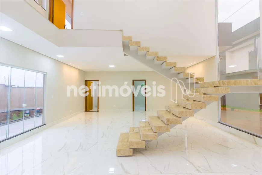 Foto 1 de Casa com 4 Quartos à venda, 350m² em Setor Habitacional Arniqueira, Brasília