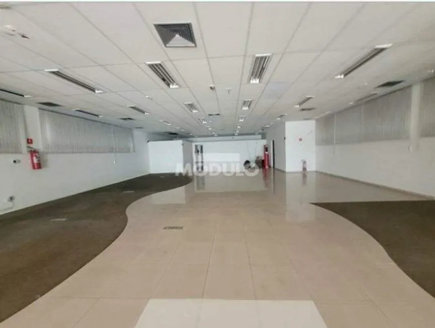 Foto 1 de Ponto Comercial para alugar, 350m² em Bom Jesus, Uberlândia