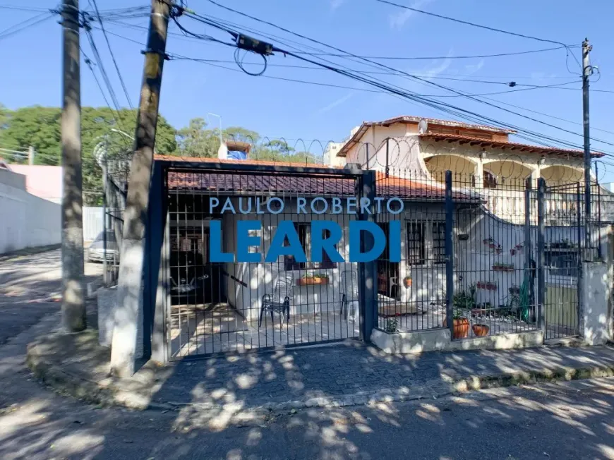 Foto 1 de Casa com 6 Quartos à venda, 200m² em Vila São Francisco, São Paulo