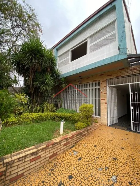 Foto 1 de Casa com 3 Quartos à venda, 210m² em Mirandópolis, São Paulo