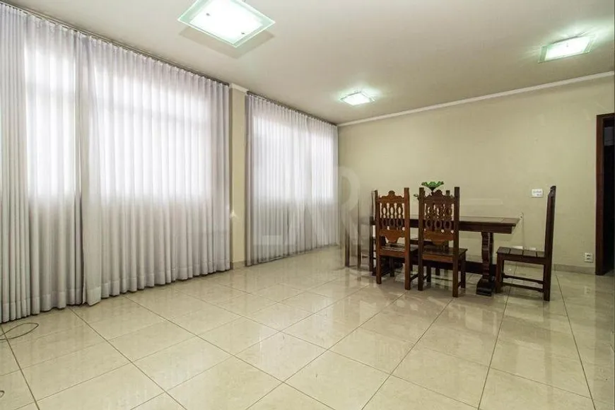 Foto 1 de Apartamento com 4 Quartos à venda, 150m² em Santo Agostinho, Belo Horizonte