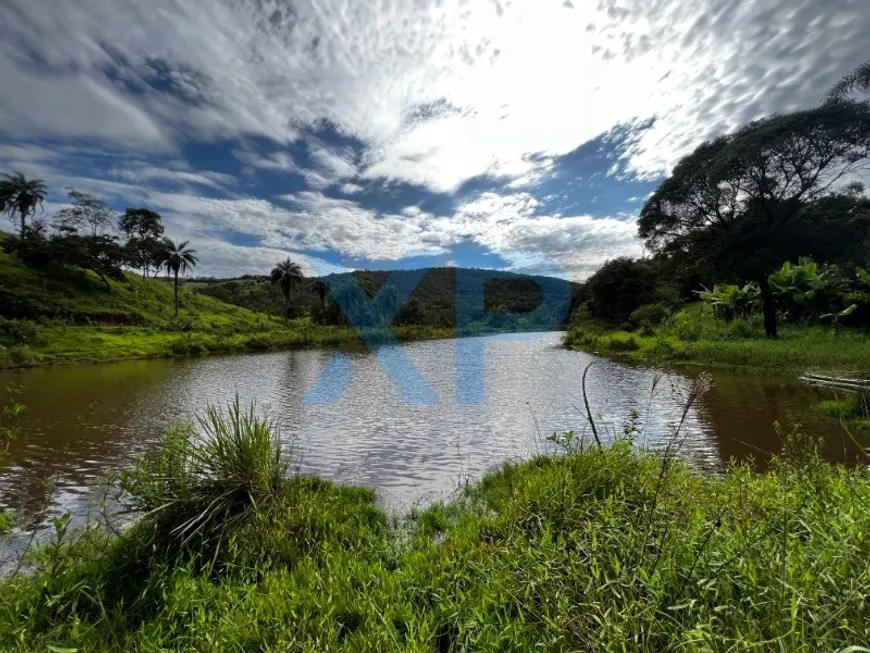 Foto 1 de Fazenda/Sítio com 3 Quartos à venda, 70m² em Zona Rural, Itaguara