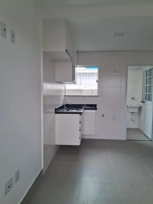 Foto 1 de Apartamento com 2 Quartos para alugar, 47m² em Vila Ivone, São Paulo