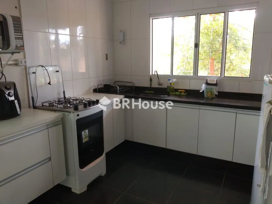 Foto 1 de Sobrado com 4 Quartos à venda, 154m² em Jardim Cuiabá, Cuiabá