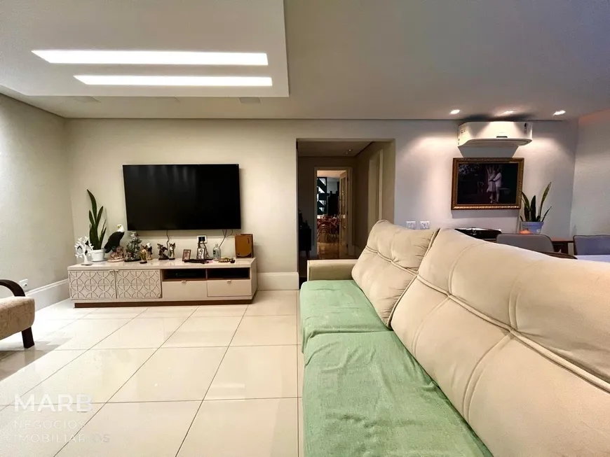 Foto 1 de Apartamento com 4 Quartos à venda, 154m² em Agronômica, Florianópolis