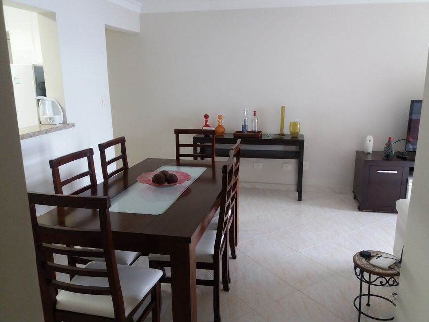 Foto 1 de Apartamento com 3 Quartos para venda ou aluguel, 110m² em Jardim Las Palmas, Guarujá