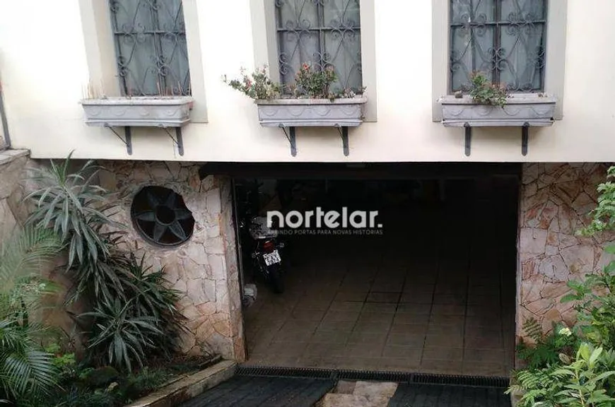 Foto 1 de Sobrado com 3 Quartos à venda, 258m² em Horto Florestal, São Paulo