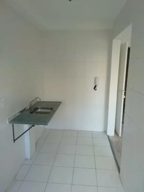 Foto 1 de Apartamento com 2 Quartos à venda, 46m² em Jardim Henriqueta, Taboão da Serra