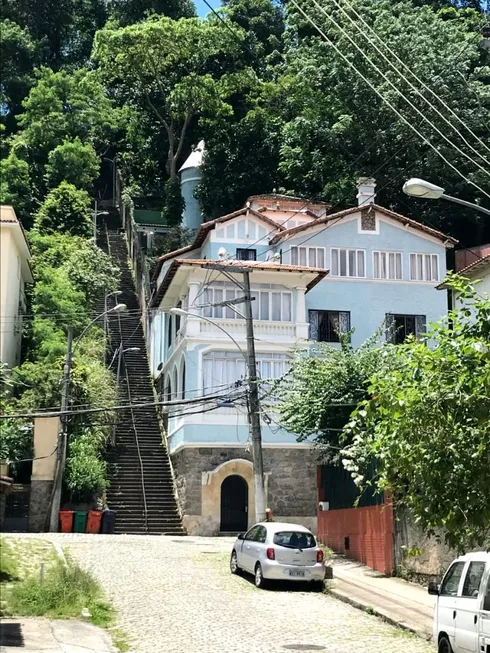 Foto 1 de Casa com 7 Quartos à venda, 525m² em Cosme Velho, Rio de Janeiro