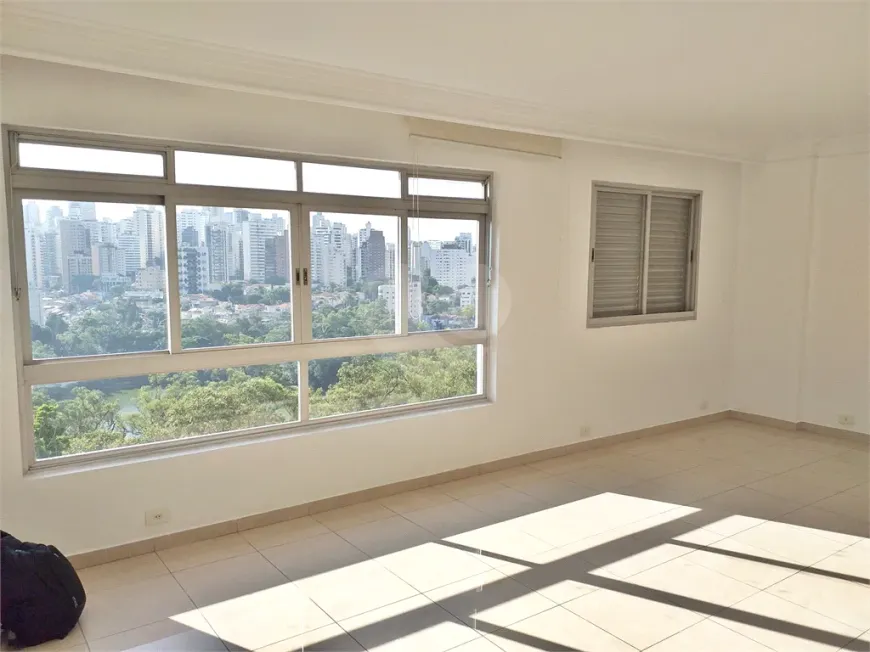 Foto 1 de Apartamento com 3 Quartos à venda, 145m² em Aclimação, São Paulo