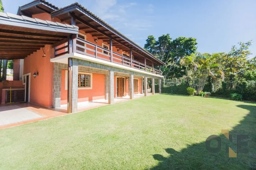 Foto 1 de Casa de Condomínio com 5 Quartos à venda, 233m² em Granja Viana, Carapicuíba