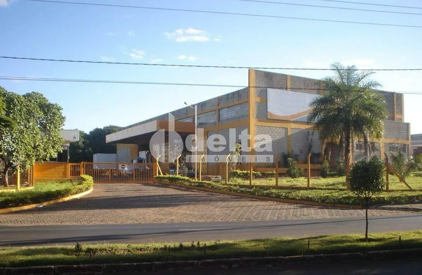 Foto 1 de Galpão/Depósito/Armazém à venda, 1217m² em Distrito Industrial, Uberlândia