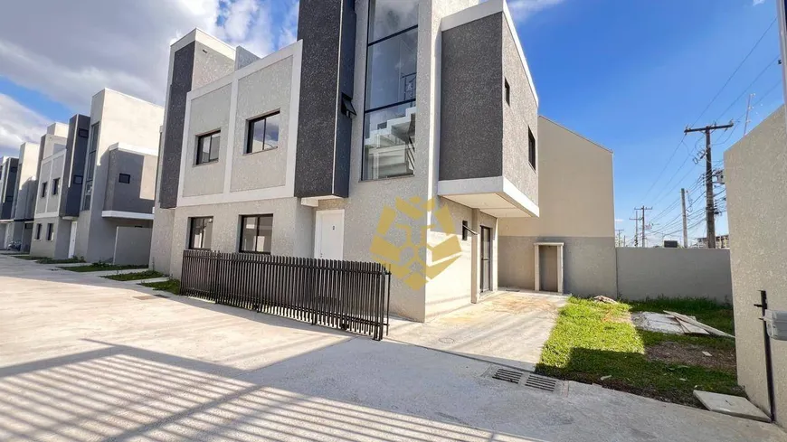 Foto 1 de Casa de Condomínio com 3 Quartos à venda, 106m² em Uberaba, Curitiba