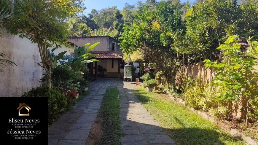 Foto 1 de Casa com 3 Quartos à venda, 236m² em Mantiquira, Paty do Alferes