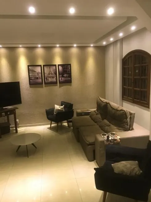 Foto 1 de Casa com 3 Quartos à venda, 130m² em Eldorado, Contagem