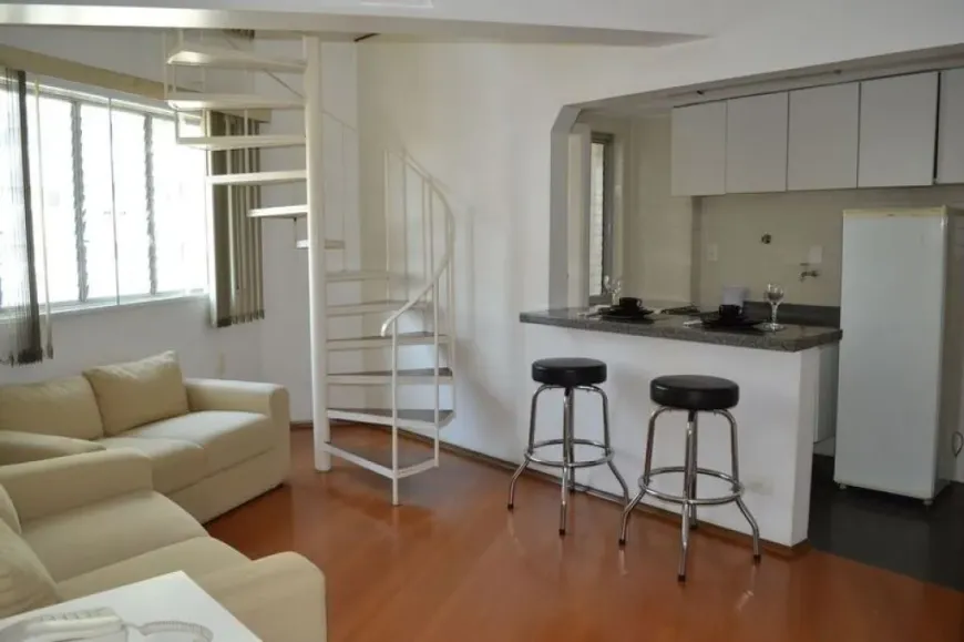 Foto 1 de Flat com 1 Quarto para alugar, 45m² em Vila Nova Conceição, São Paulo