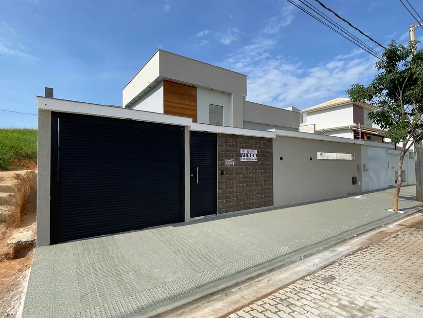 Foto 1 de Casa com 3 Quartos à venda, 125m² em Marbrasa, Cachoeiro de Itapemirim