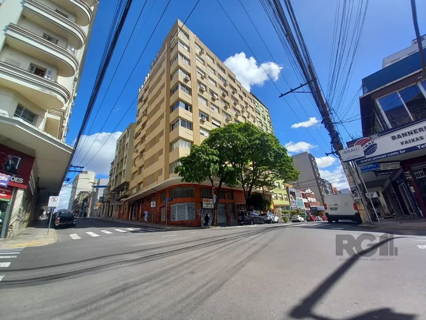Foto 1 de Apartamento com 2 Quartos à venda, 74m² em Centro Histórico, Porto Alegre