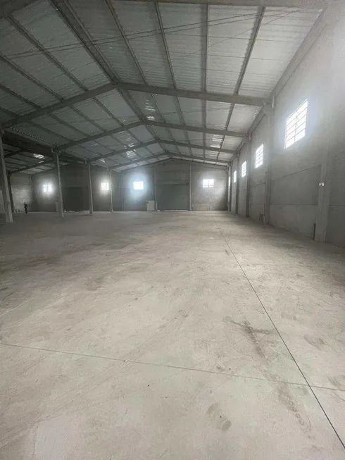 Foto 1 de Galpão/Depósito/Armazém para alugar, 2000m² em Vila Tupi, Praia Grande