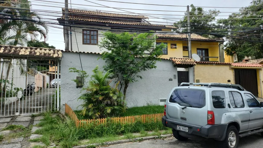 Foto 1 de Casa com 3 Quartos à venda, 140m² em Pechincha, Rio de Janeiro