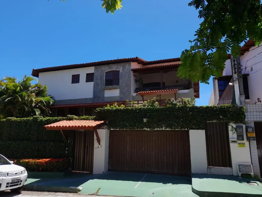 Foto 1 de Casa de Condomínio com 5 Quartos à venda, 558m² em Itaigara, Salvador