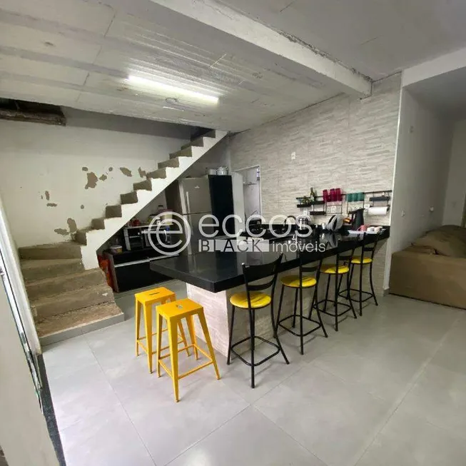 Foto 1 de Casa de Condomínio com 3 Quartos à venda, 120m² em Aclimacao, Uberlândia