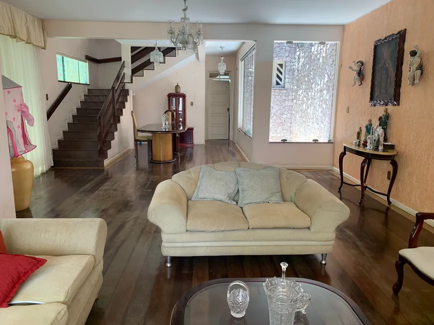 Foto 1 de Casa com 5 Quartos à venda, 320m² em Pereira Lobo, Aracaju