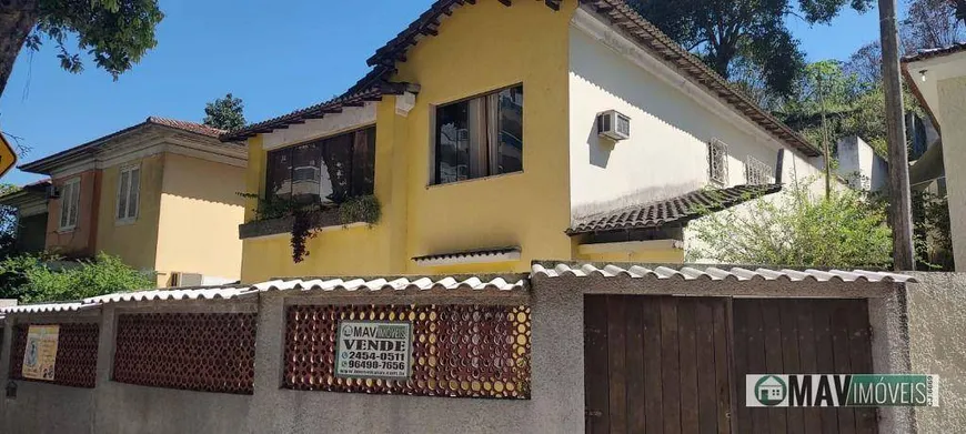 Foto 1 de Casa com 4 Quartos à venda, 140m² em  Vila Valqueire, Rio de Janeiro
