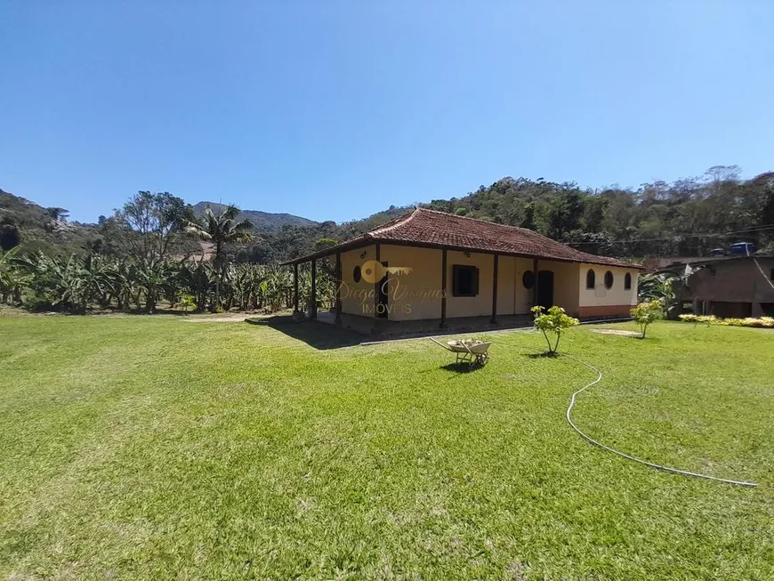 Foto 1 de Fazenda/Sítio com 2 Quartos à venda, 6m² em Cruzeiro, Teresópolis