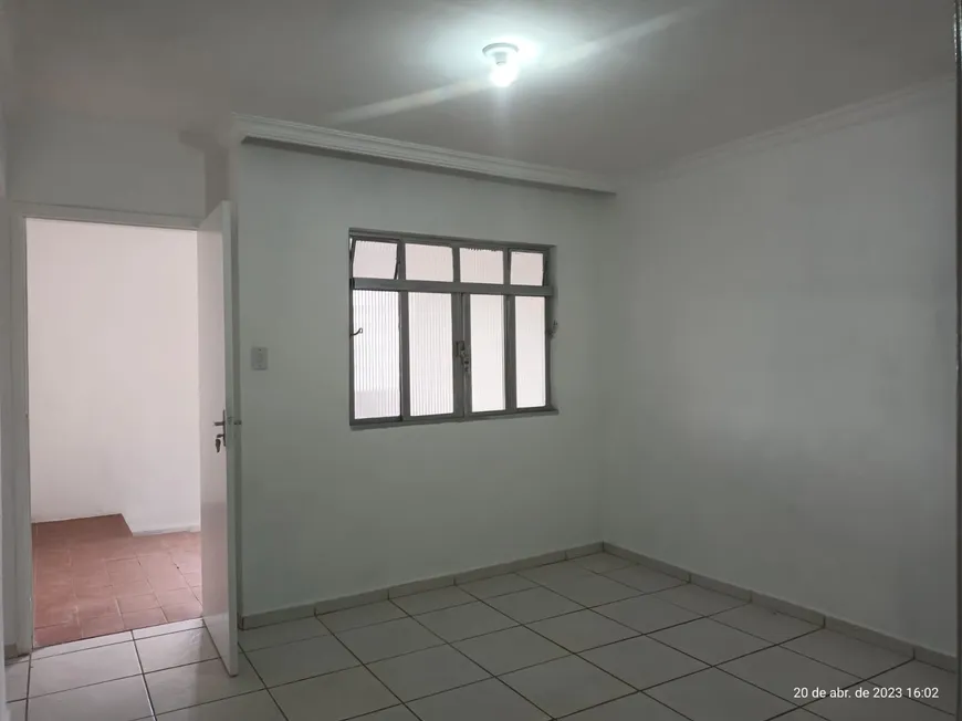 Foto 1 de Casa com 2 Quartos para alugar, 60m² em Jardim Maristela , São Paulo