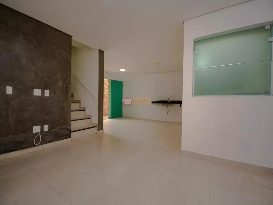 Foto 1 de Sobrado com 3 Quartos para venda ou aluguel, 150m² em Dos Casa, São Bernardo do Campo