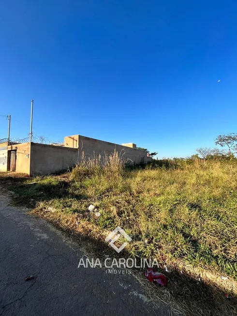 Foto 1 de Lote/Terreno à venda, 450m² em São José, Montes Claros