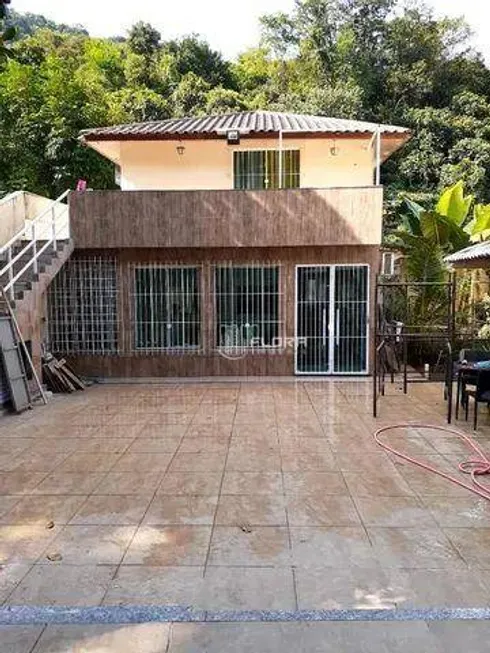 Foto 1 de Casa com 4 Quartos à venda, 520m² em Parada Ideal, Guapimirim