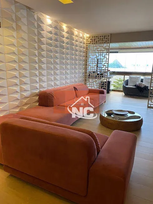 Foto 1 de Apartamento com 4 Quartos à venda, 173m² em Charitas, Niterói