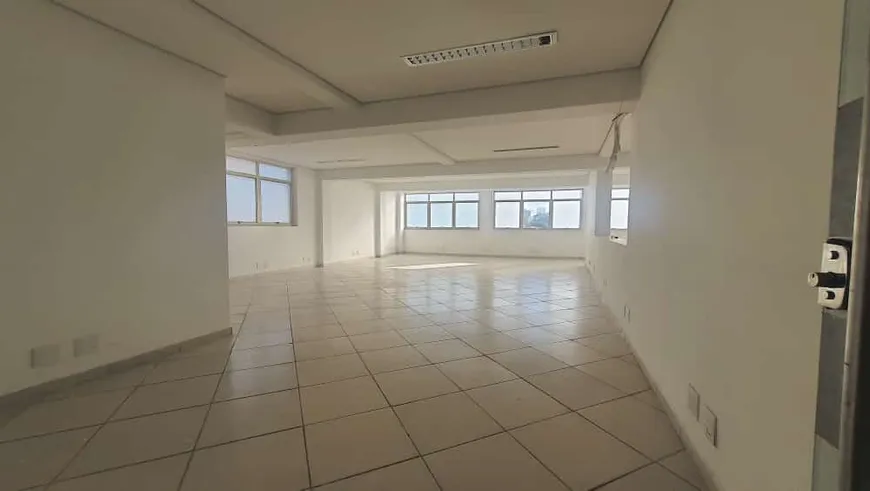 Foto 1 de Prédio Comercial para alugar, 3337m² em Vila Carrão, São Paulo