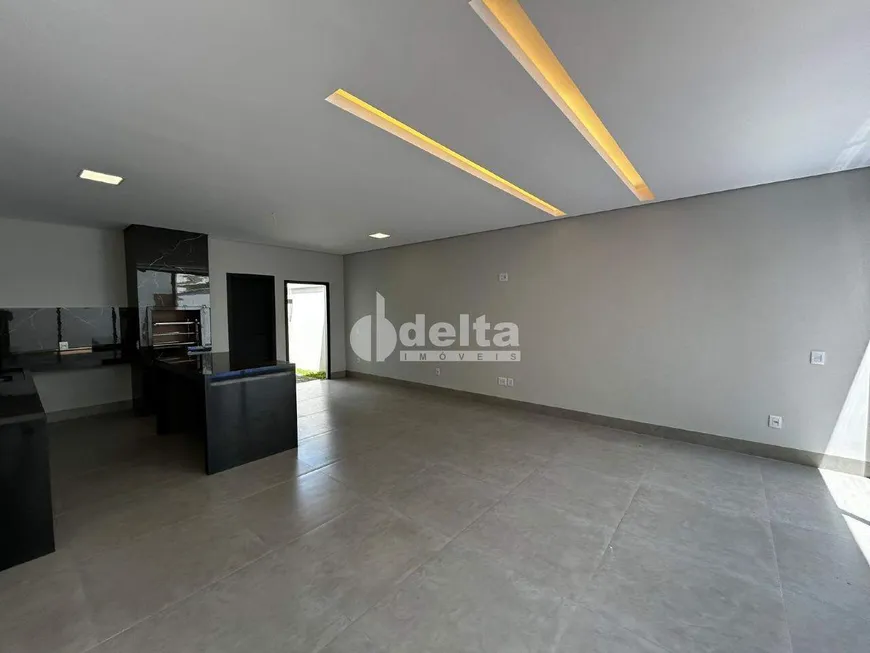 Foto 1 de Casa de Condomínio com 3 Quartos à venda, 210m² em Gávea Sul, Uberlândia