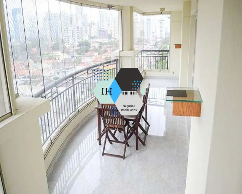 Foto 1 de Apartamento com 3 Quartos para alugar, 200m² em Cidade Monções, São Paulo