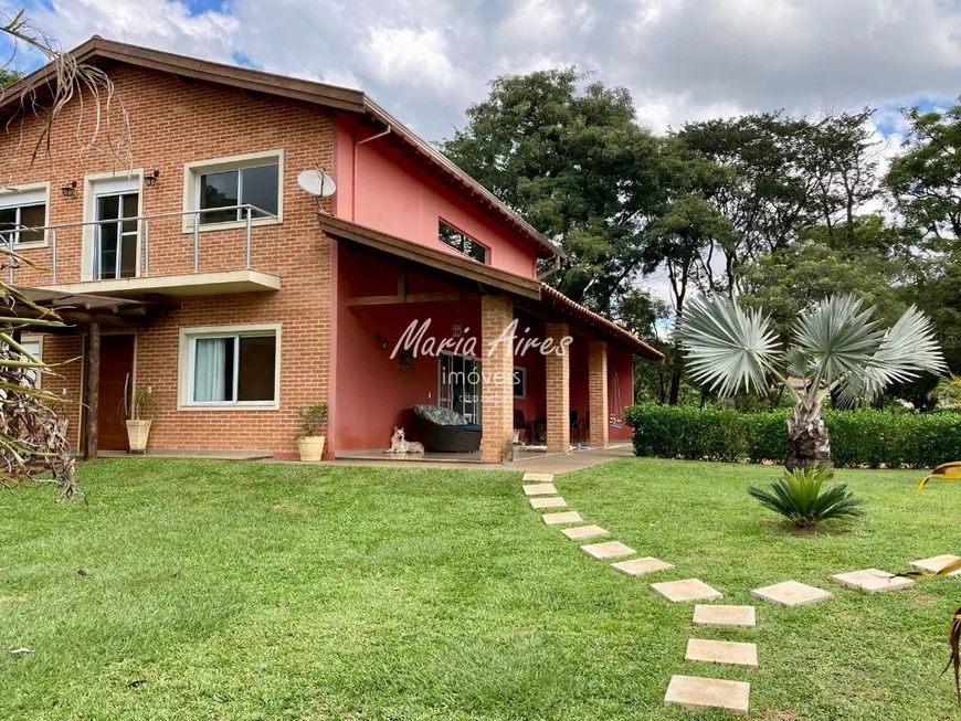 Foto 1 de Fazenda/Sítio com 3 Quartos à venda, 500m² em Tibaia de São Fernando, São Carlos